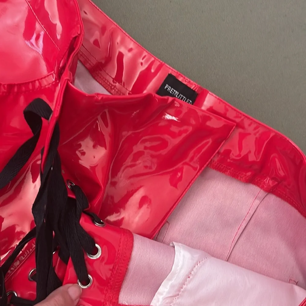 PRETTY little THING  metalic red color Hi-RISE  Size 14” Womens pants - Picture 7 of 15